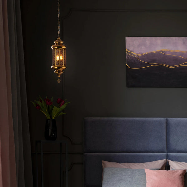 THE PALACE DIARIES-A PENDANT LIGHT