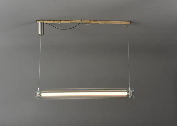 THE SCINTILLA LINEAR LIGHT