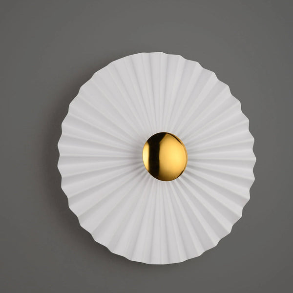 THE EPITOME OF ELAN-B WALL LIGHT