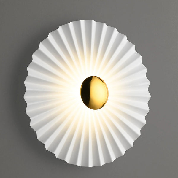 THE EPITOME OF ELAN-C WALL LIGHT