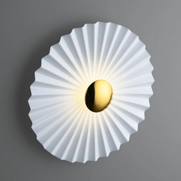 THE EPITOME OF ELAN-D WALL LIGHT