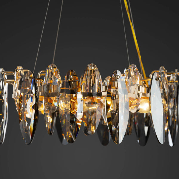 THE BRIGHT PURSUIT CHANDELIER