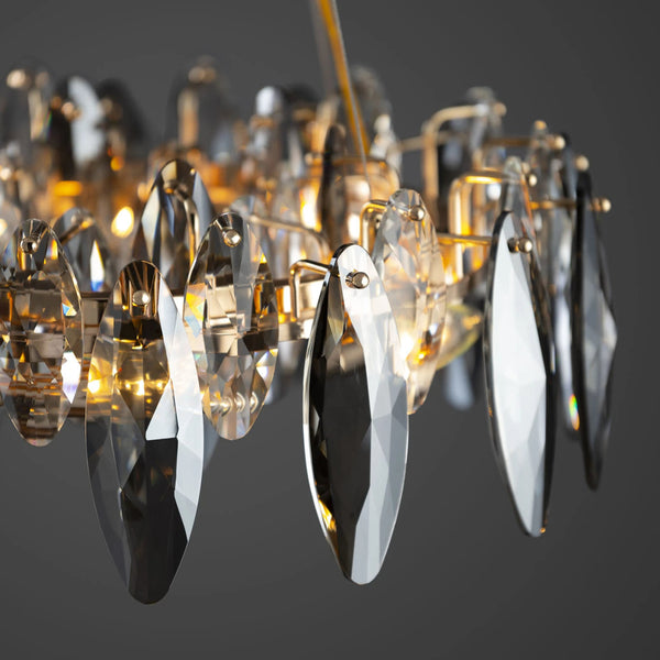 THE BRIGHT PURSUIT CHANDELIER