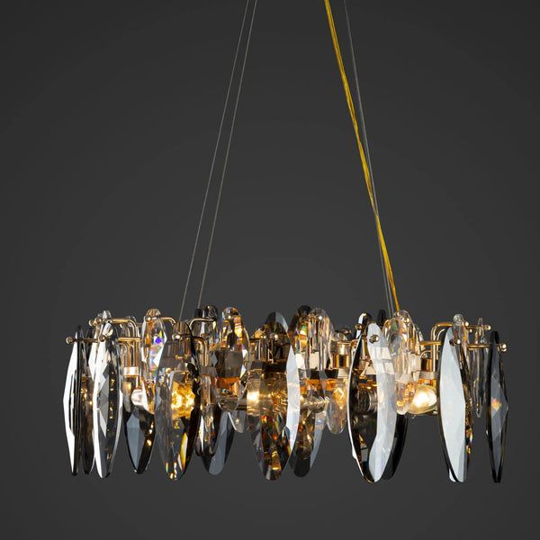 THE BRIGHT PURSUIT CHANDELIER