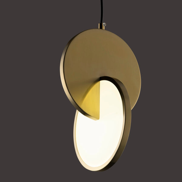 THE PIVOT PENDANT LIGHT