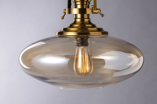 THE GLOBERTROTTER PENDANT LIGHT