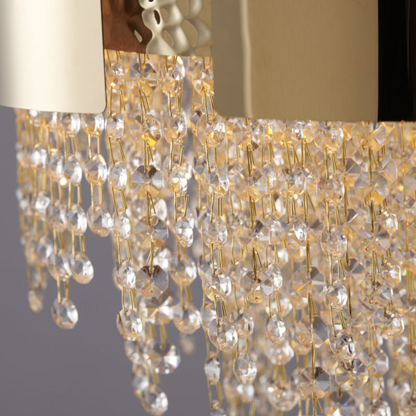 THE DAZZLING DIVA CHANDELIER