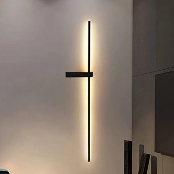 THE CONTOUR-B WALL LIGHT